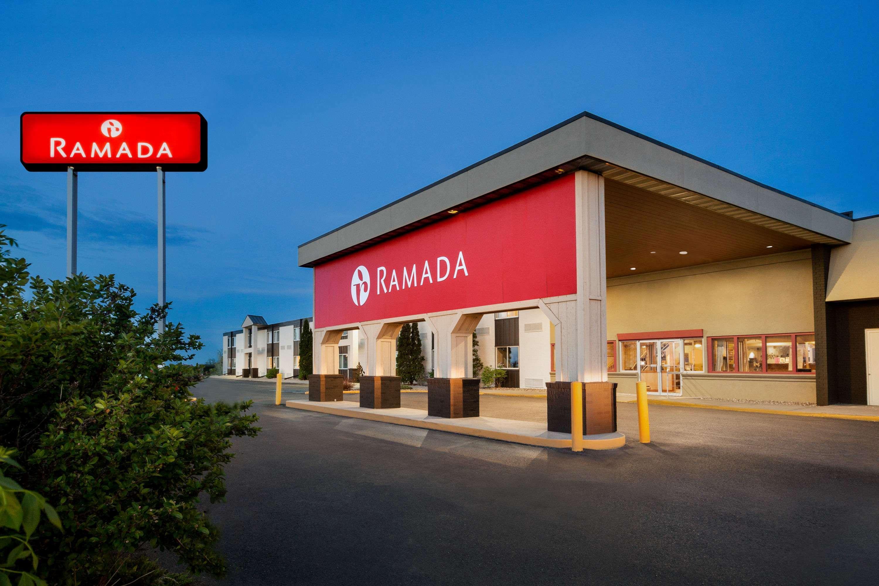 Ramada By Wyndham Bismarck Ξενοδοχείο Εξωτερικό φωτογραφία